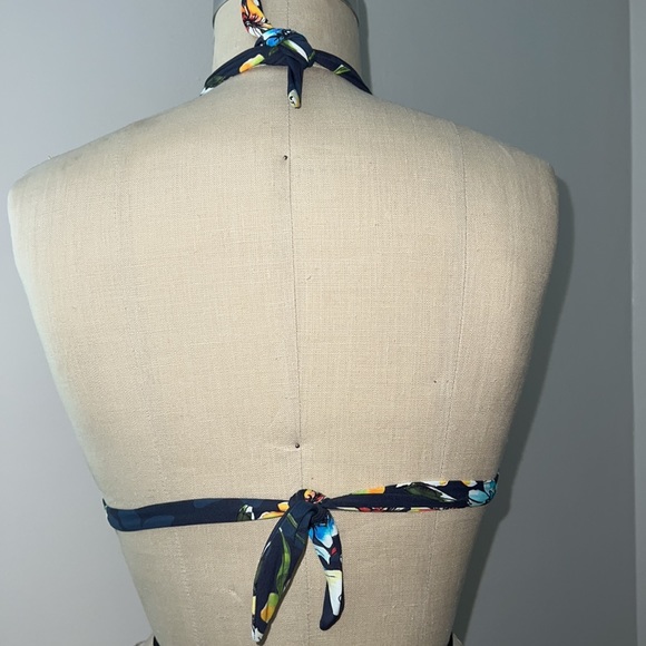 JETS by Jessika Allen Navy Floral Ruffle Tie Halter Bikini Top US Sz 4.- NWT! - Picture 5 of 10